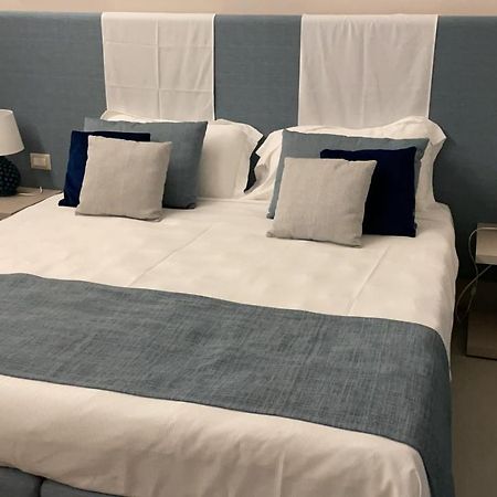 Hercules Suites Noto Extérieur photo