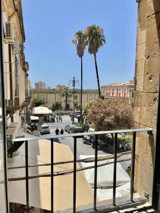 Hercules Suites Noto Extérieur photo