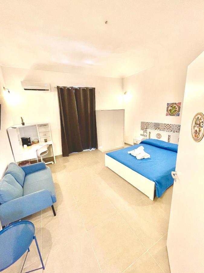 Hercules Suites Noto Extérieur photo