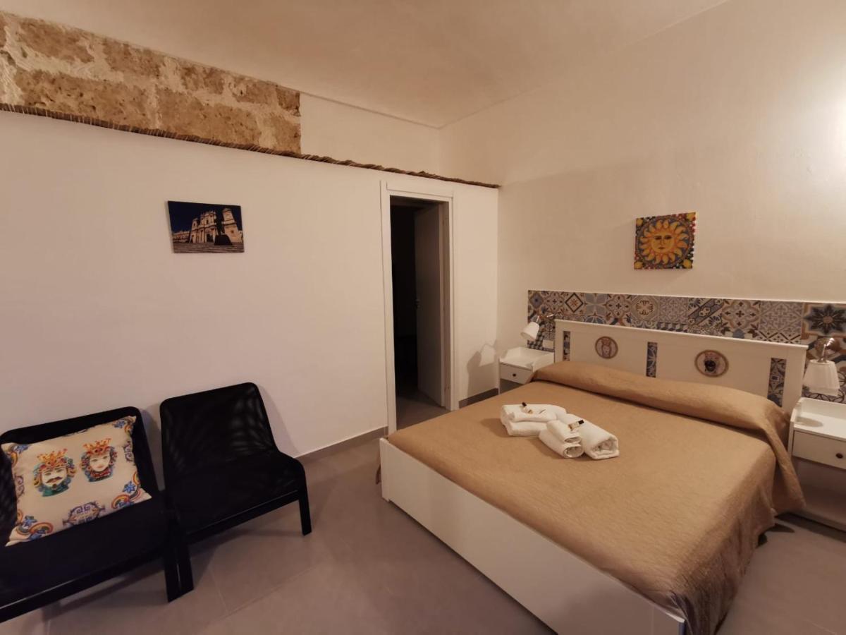 Hercules Suites Noto Extérieur photo